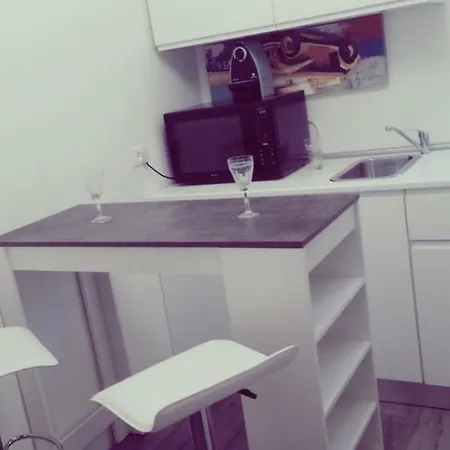 Studio Monte Ceneri 71 Appartement *